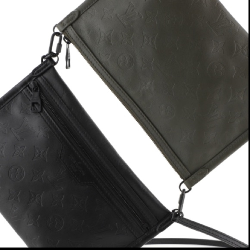 *FLASH SALE until 6/8/21*Louis Vuitton CA1189🦄 - Picture 3 of 16